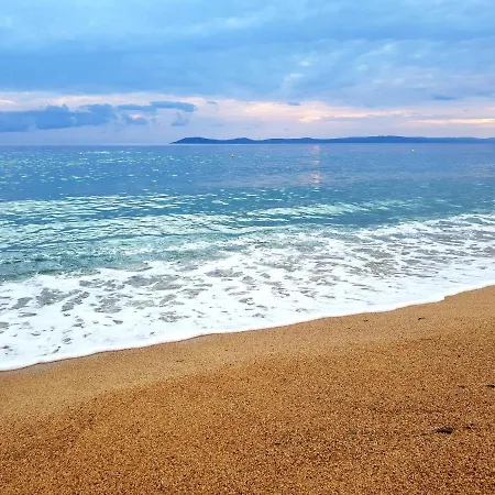 Sunset On The Beach Apartment Toroni